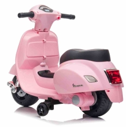 Scooter Piaggio Vespa Pudrowy Róż pojazd akumulatorowy jeździk skuter z napędem elektrycznym Sun Baby J04.003.1.2